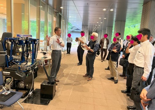 重機制御用ロボットの遠隔操作実験